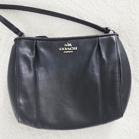 Coach ✨️ Black Leather Crossbody Bag - Picture 4 of 12